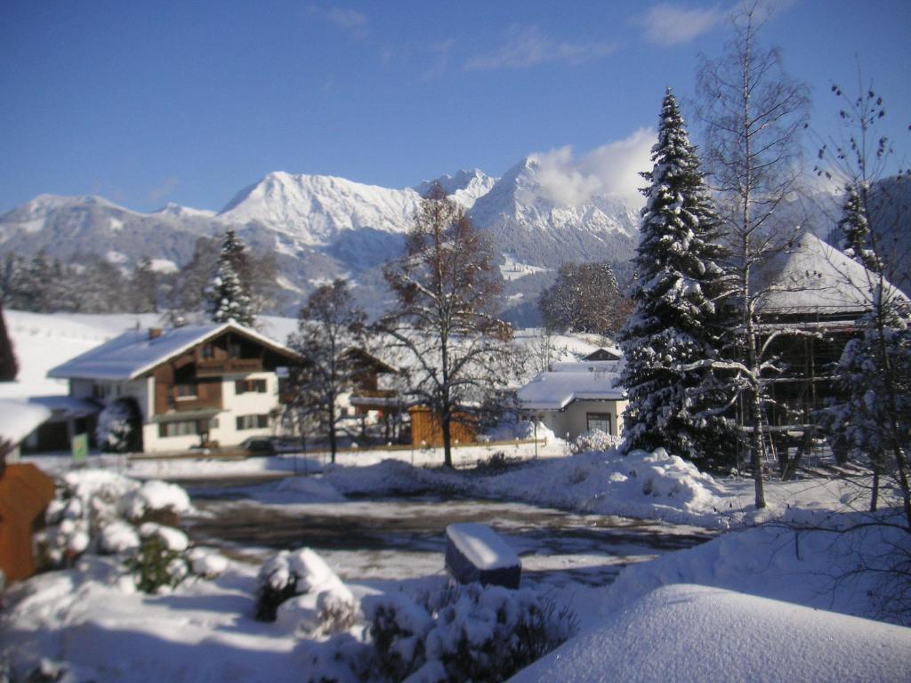 Gaestehaus Schmid Obermaiselstein Exterior photo