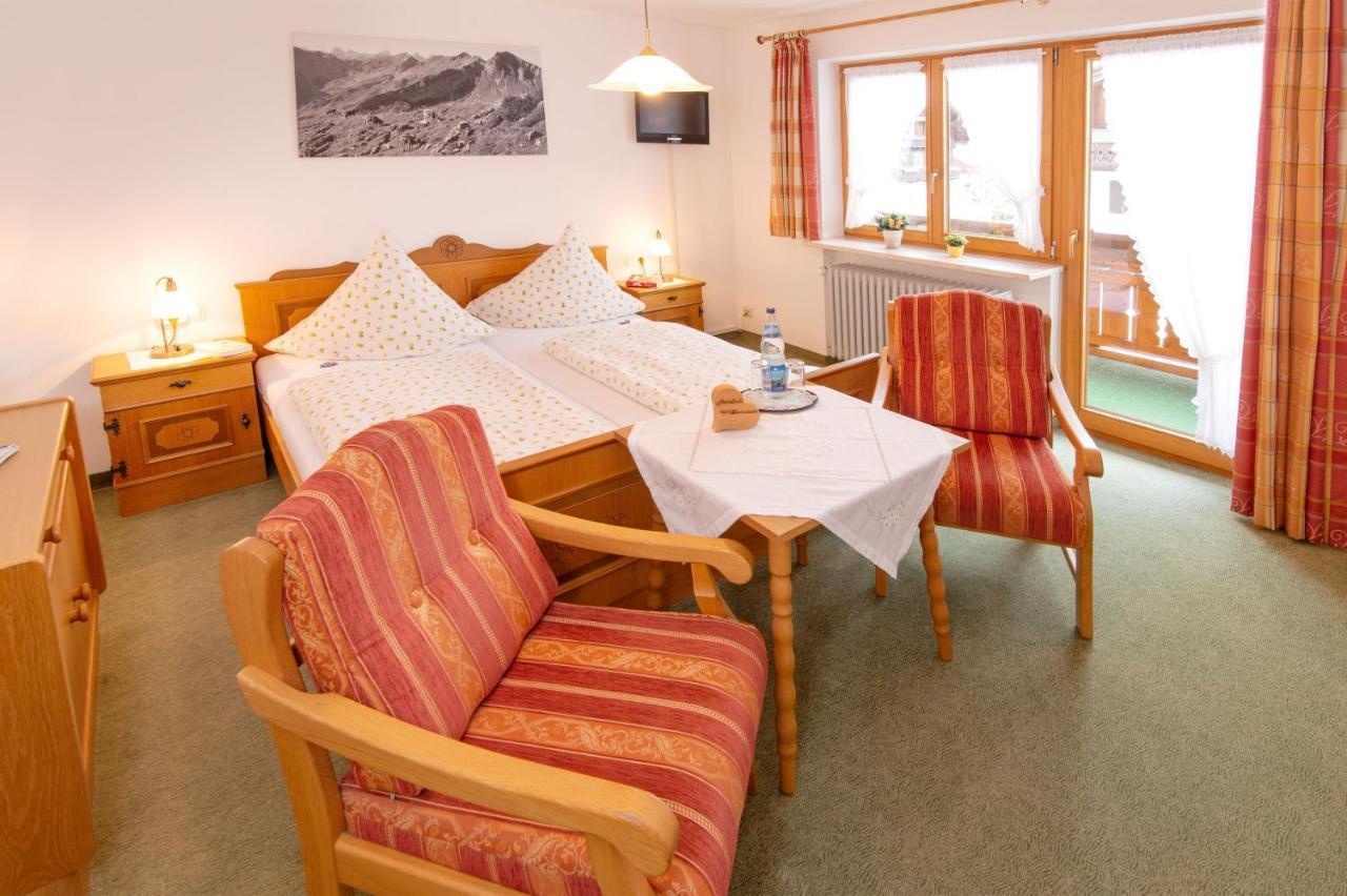 Gaestehaus Schmid Obermaiselstein Exterior photo